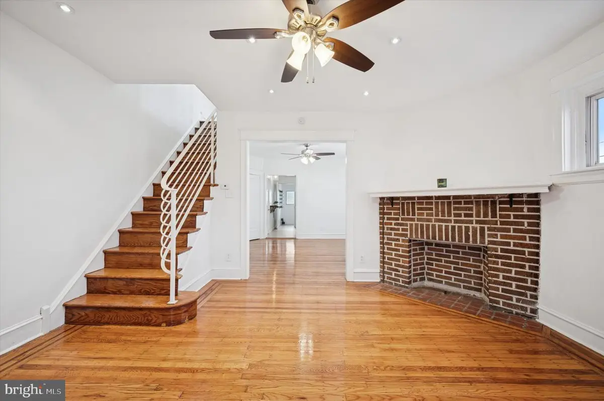 5648 N Warnock St, Philadelphia, PA 19141 - #1