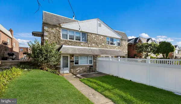 8127 Langdon St, PHILADELPHIA, PA 19152