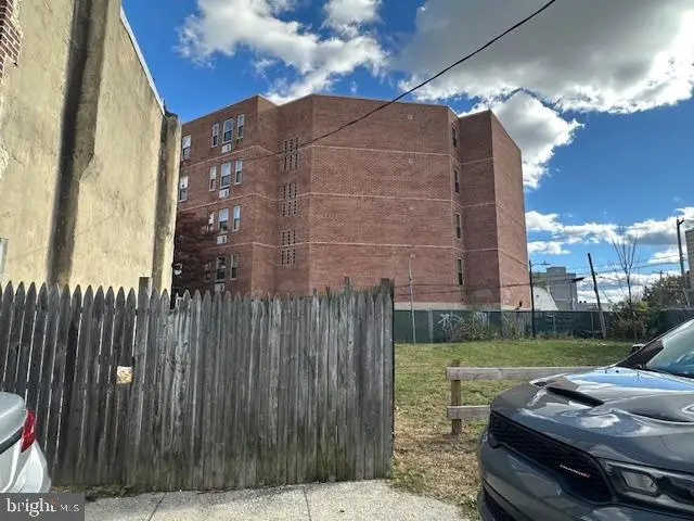 911 N 45th St, Philadelphia, PA 19104 - Image #3