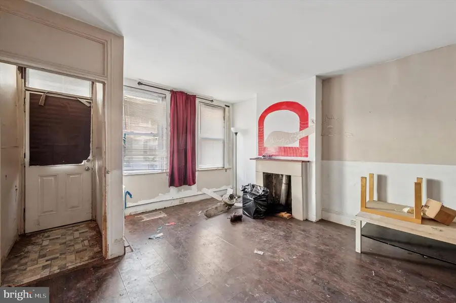 2034 Manton St, Philadelphia, PA 19146 - Image #3