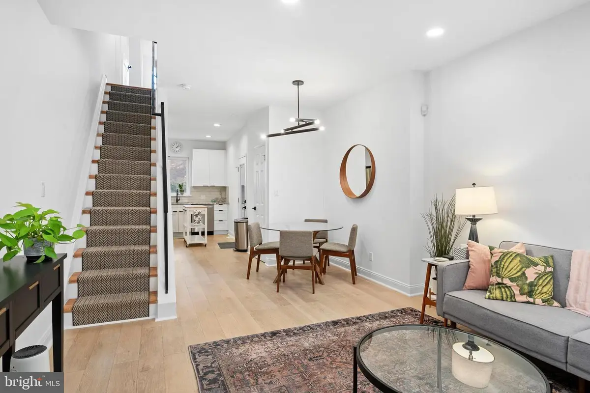 725 S 15th St, Philadelphia, PA 19146 - Image #1