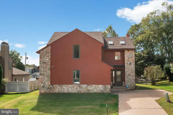 8912 Springview Rd, PHILADELPHIA, PA 19115