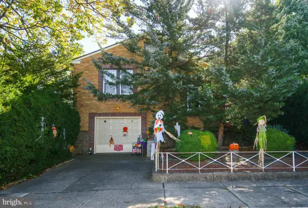 2301 Ripley St, PHILADELPHIA, PA 19152