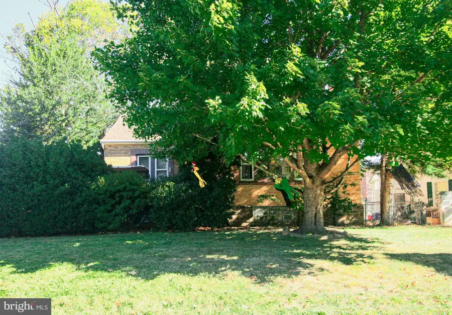 2301 Ripley St, Philadelphia, PA 19152 - Image #2