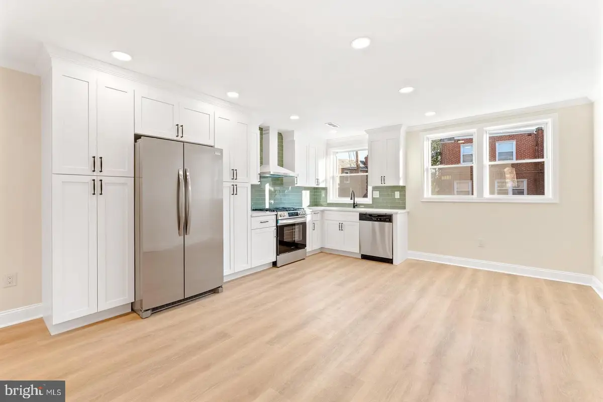 138 E Fariston Dr, Philadelphia, PA 19120 - Image #1