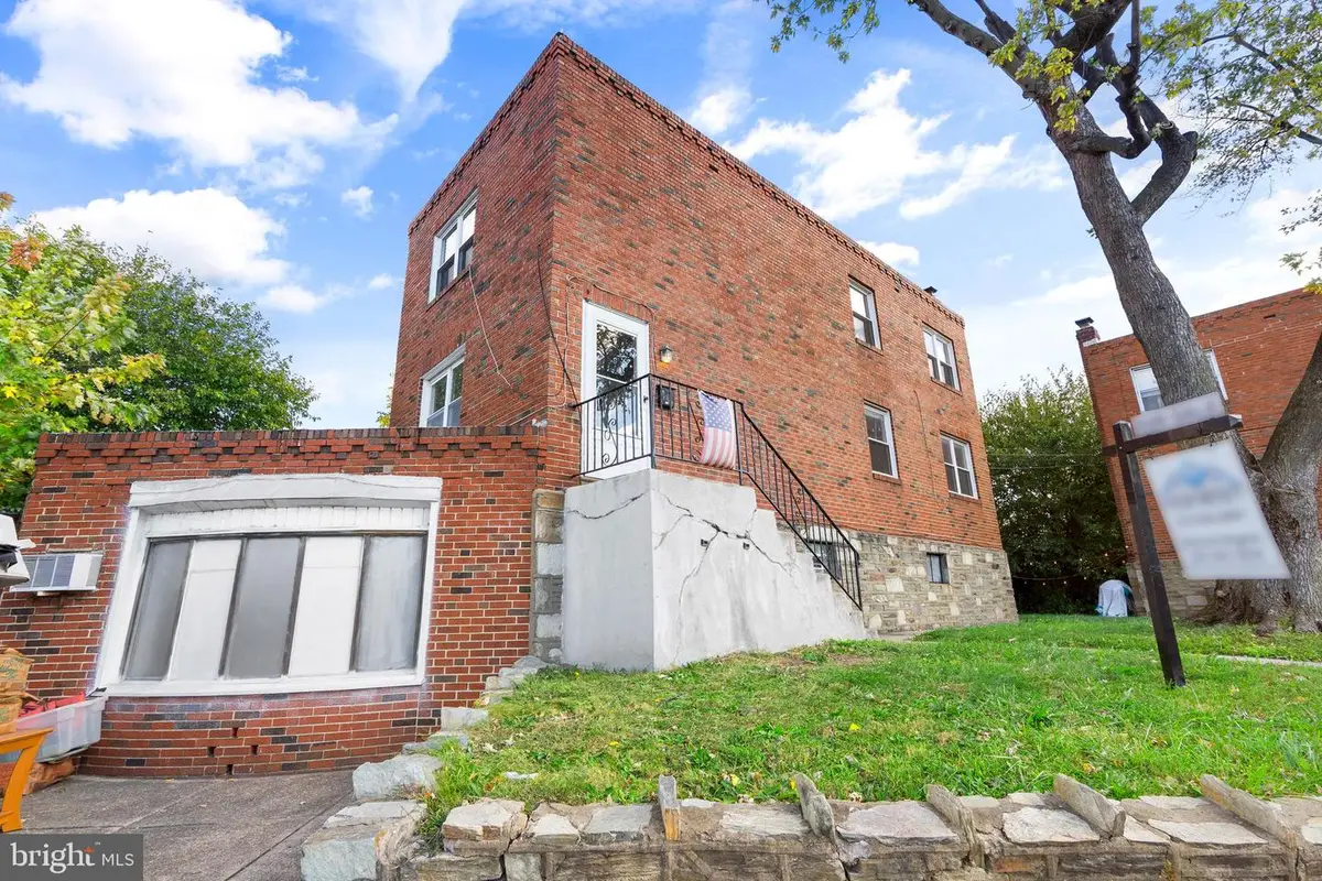 5819 Harbison Ave, Philadelphia, PA 19135 - Image #1
