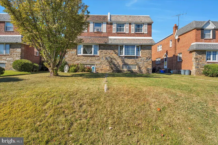 7418 Revere St, Philadelphia, PA 19152 - Image #2