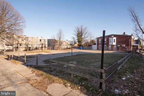 1000 E Woodlawn St, PHILADELPHIA, PA 19138