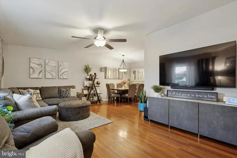 7805 Anita, Philadelphia, PA 19111 - Image #2