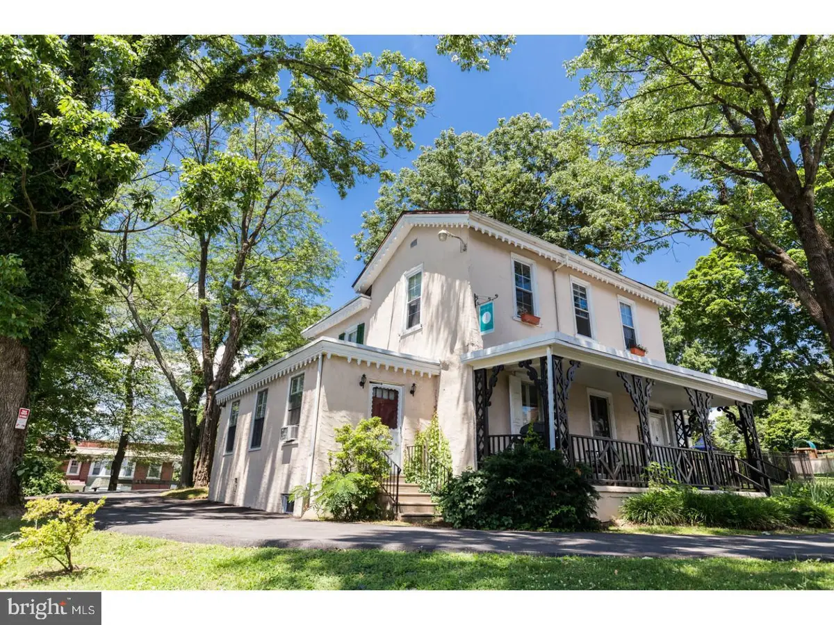 350 Green Ln, Philadelphia, PA 19128 - Image #1