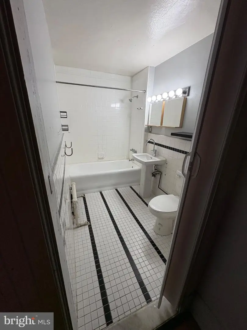 1324 Locust St #1514, Philadelphia, PA 19107 - Image #2