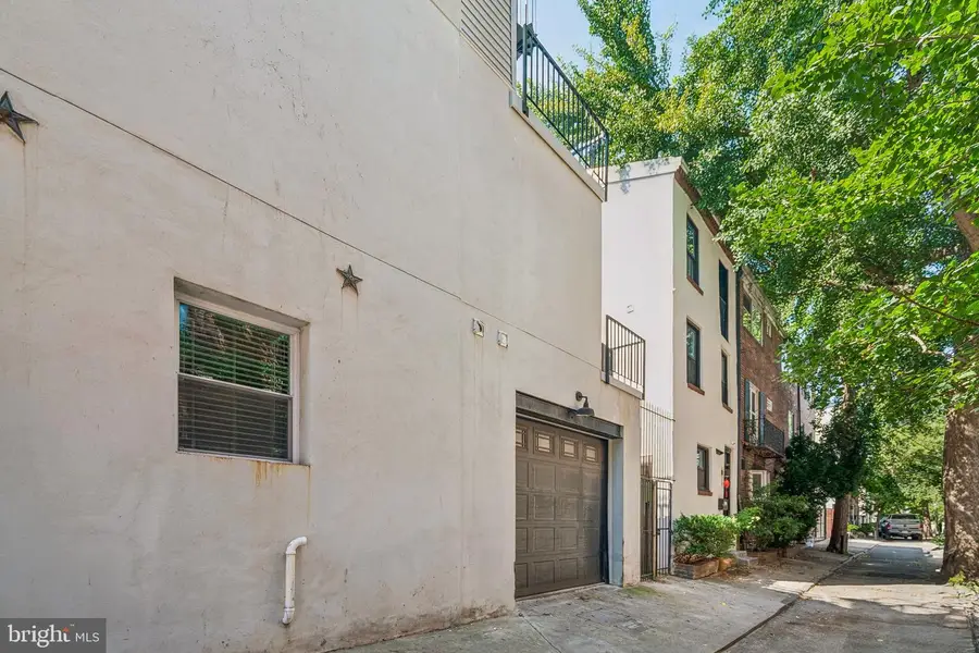 422 S 20th St, Philadelphia, PA 19146 - #3
