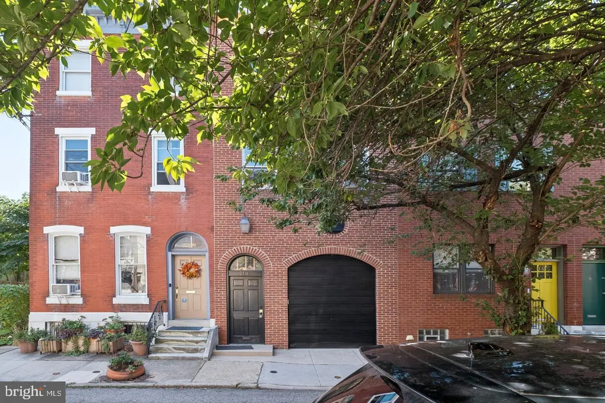 2010 Ogden St, Philadelphia, PA 19130 - Image #1