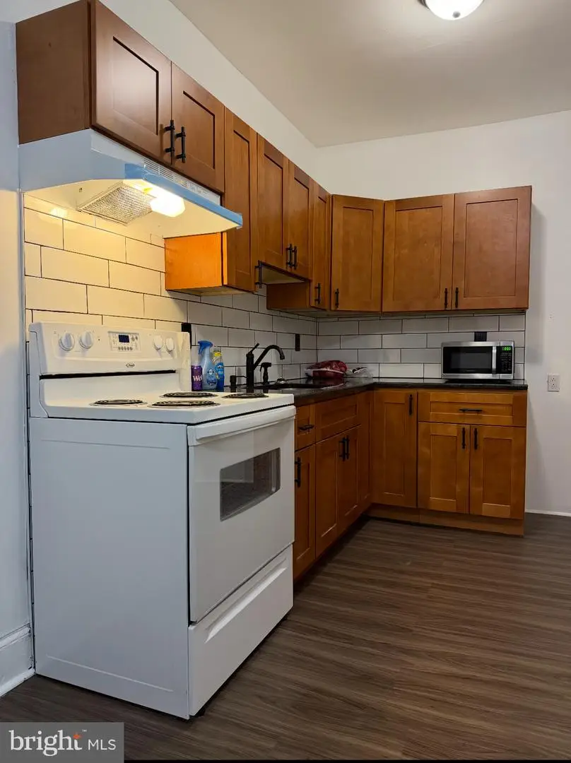 2715 N Hope St, Philadelphia, PA 19133 - Image #1