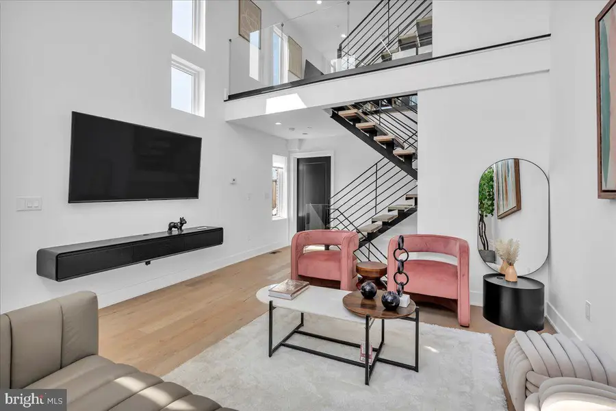 2618 E Hagert St, Philadelphia, PA 19125 - Image #2