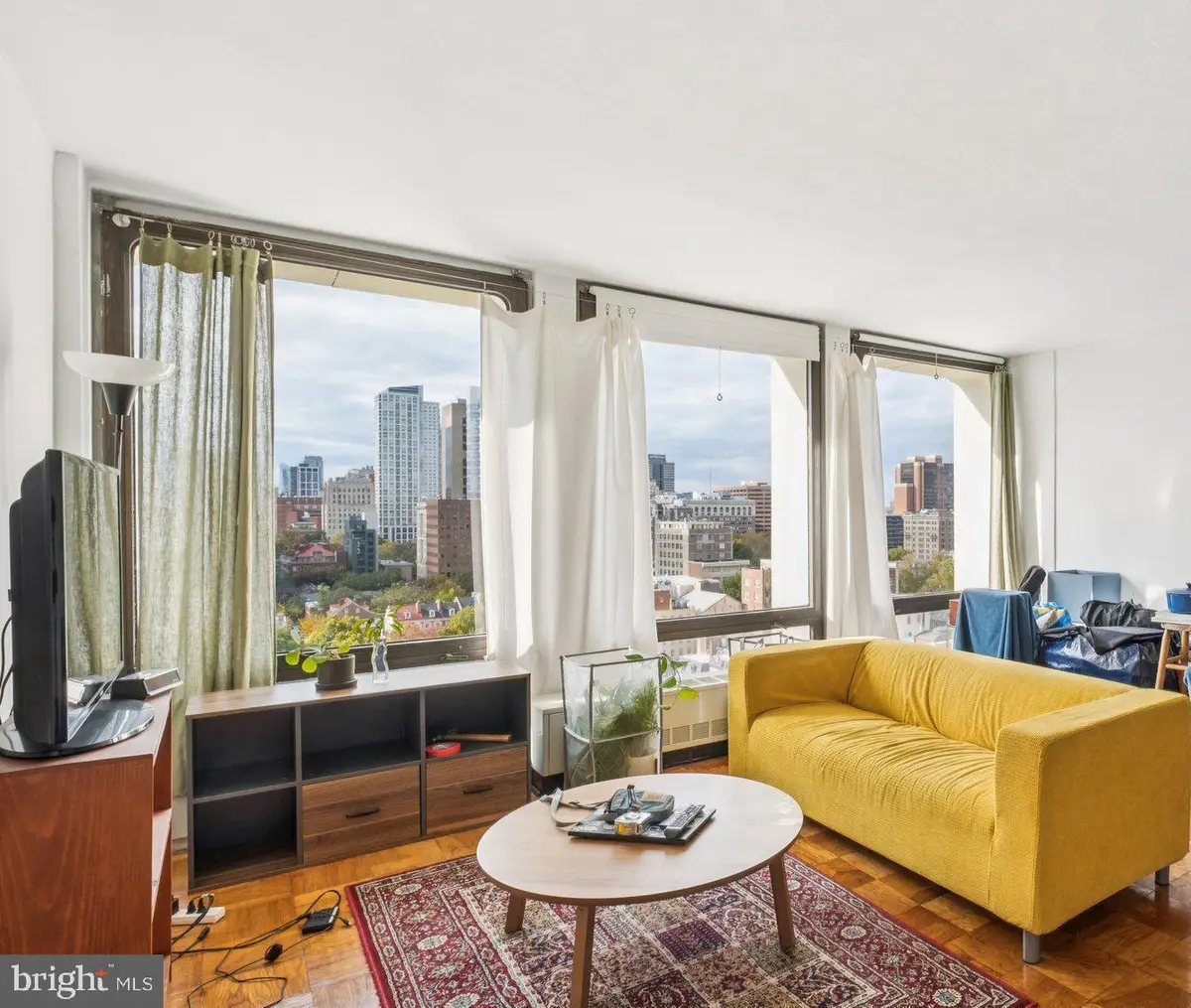 210 Locust St #16ew, Philadelphia, PA 19106 - Image #1