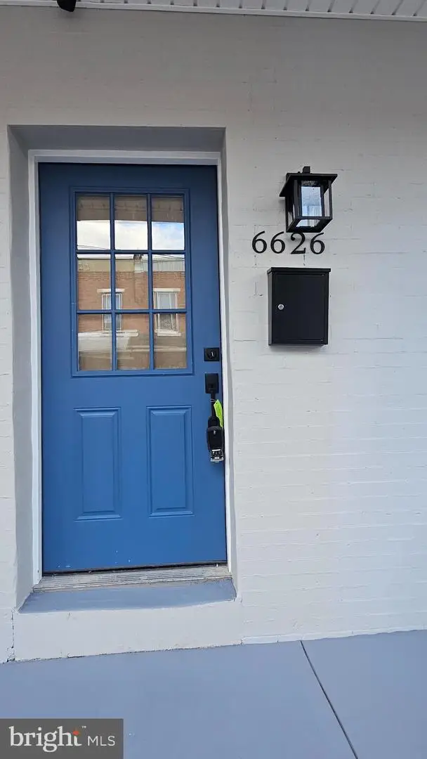 6626 Haddington Ln, Philadelphia, PA 19151 - Image #1