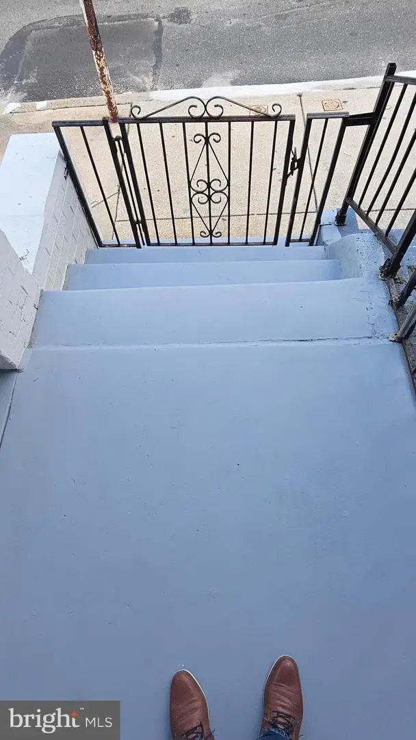 6626 Haddington Ln, Philadelphia, PA 19151 - Image #2