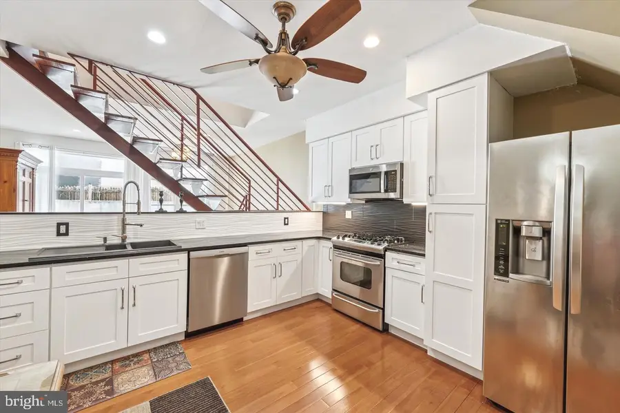 635 N 13th St #a, Philadelphia, PA 19123 - Image #2