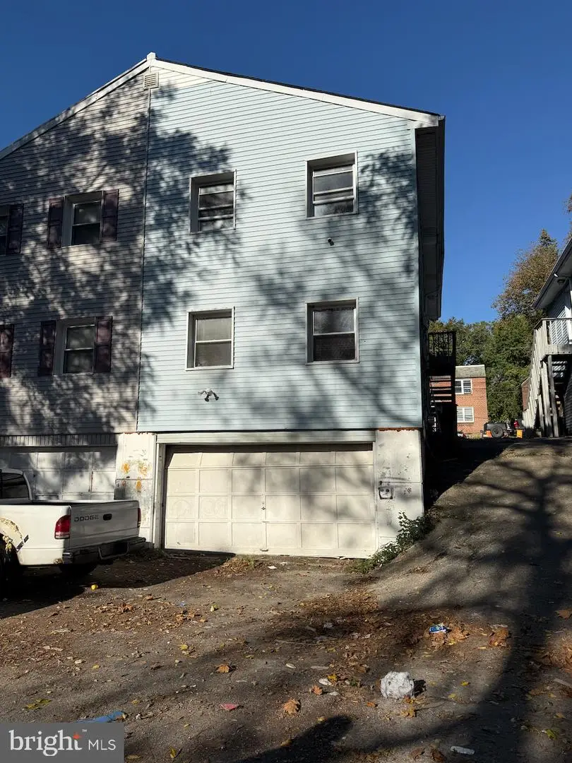 202 Robbins St, Philadelphia, PA 19111 - Image #2