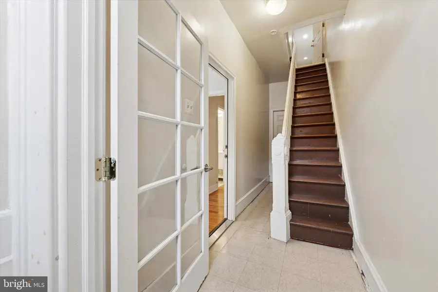 2440 Carpenter St, Philadelphia, PA 19146 - Image #3