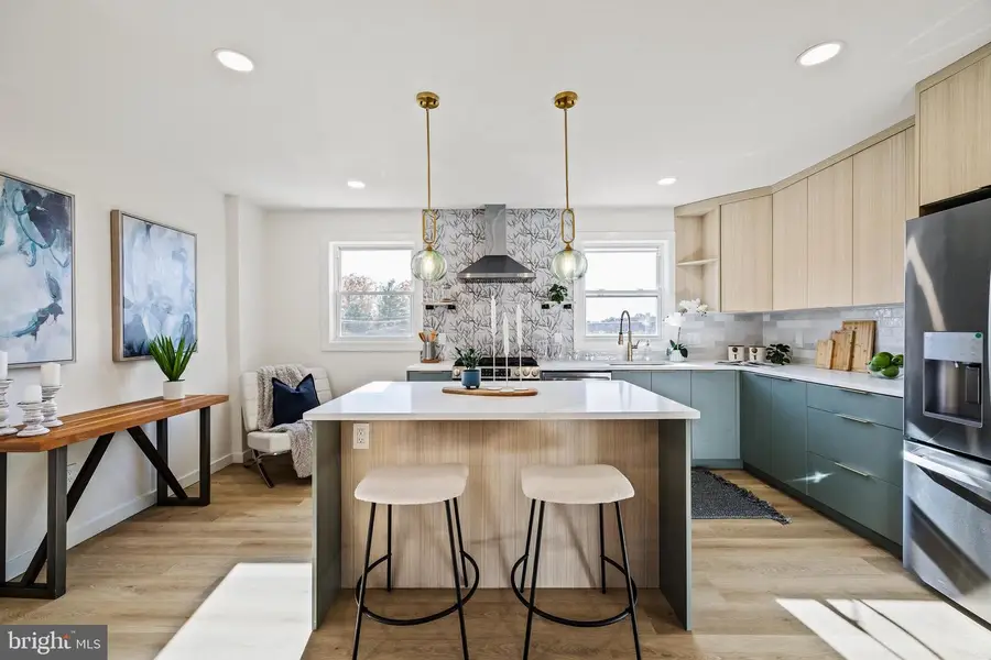 859 Selmer Rd, Philadelphia, PA 19116 - Image #2