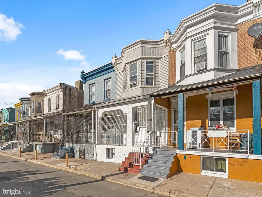 723 W Schiller St, Philadelphia, PA 19140 - Image #3