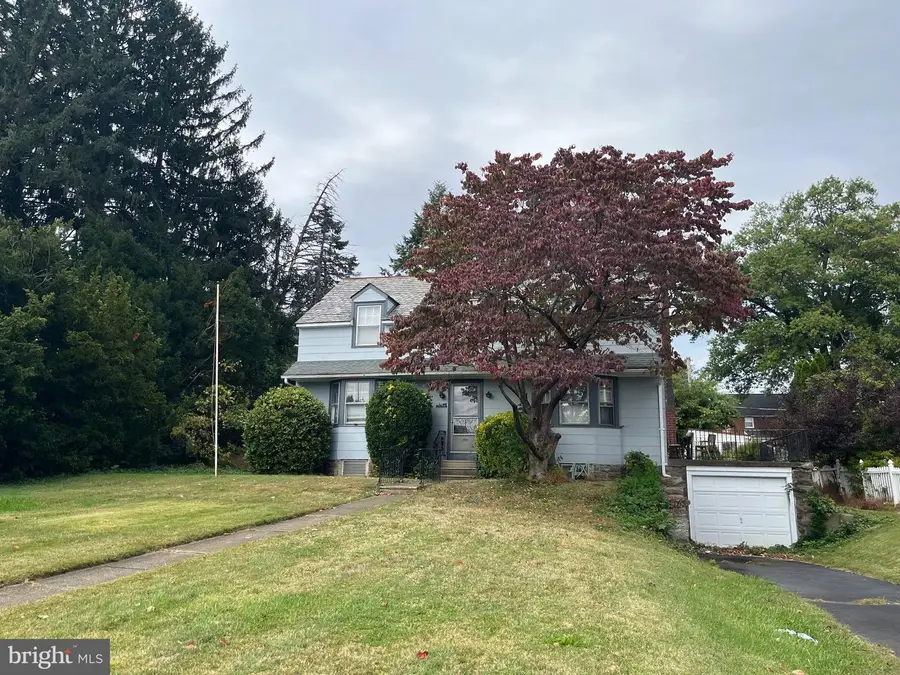 8012 Halstead St, Philadelphia, PA 19111 - Image #2