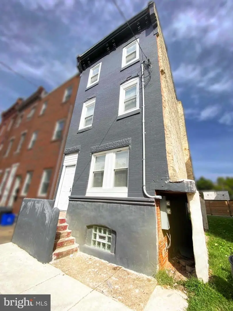 915 W Dauphin St, Philadelphia, PA 19133 - Image #1