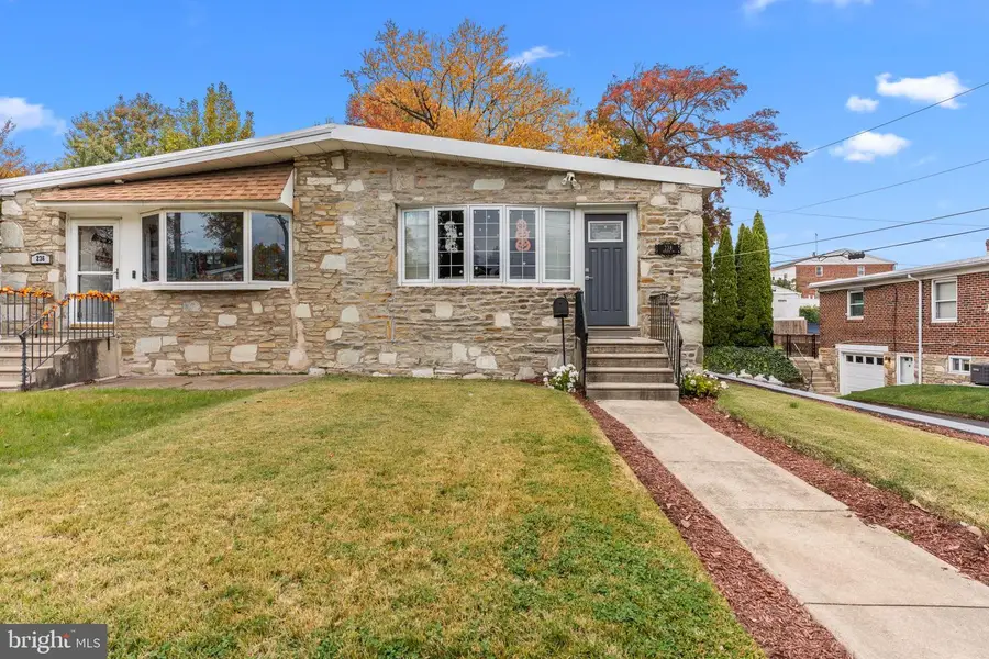 238 Dimarco Dr, Philadelphia, PA 19154 - Image #2