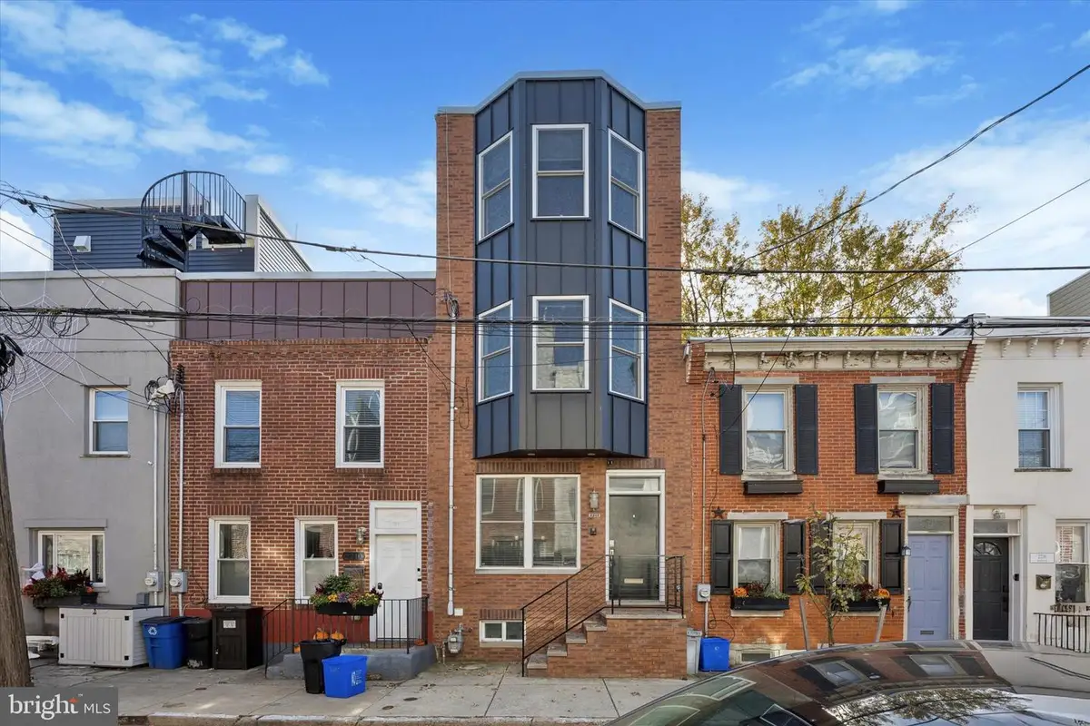 2212 Montrose St, Philadelphia, PA 19146 - Image #1