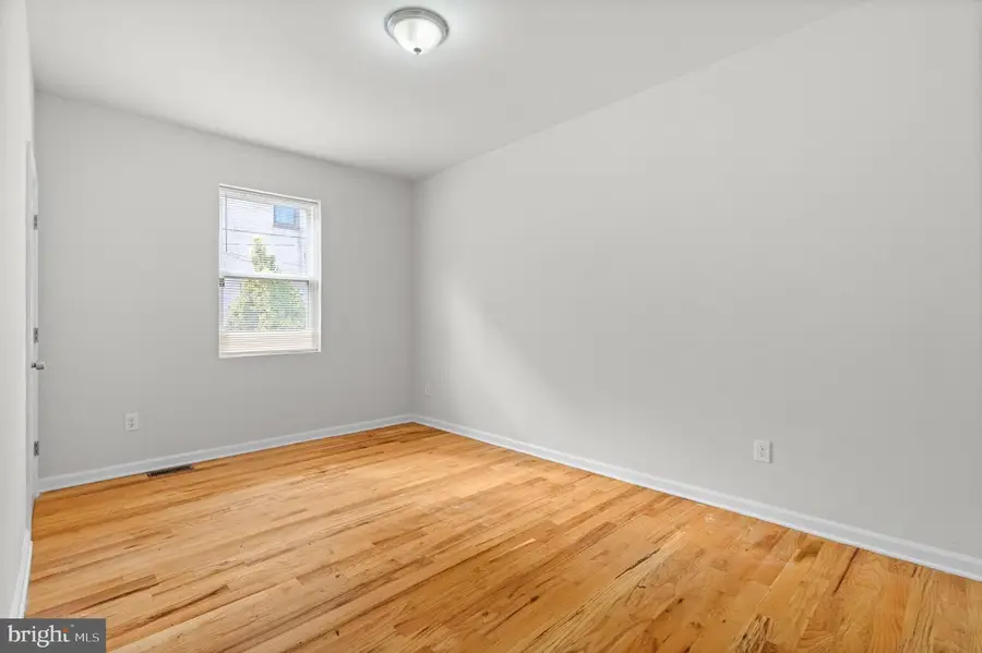 2106 N 17th St, Philadelphia, PA 19121 - Image #2