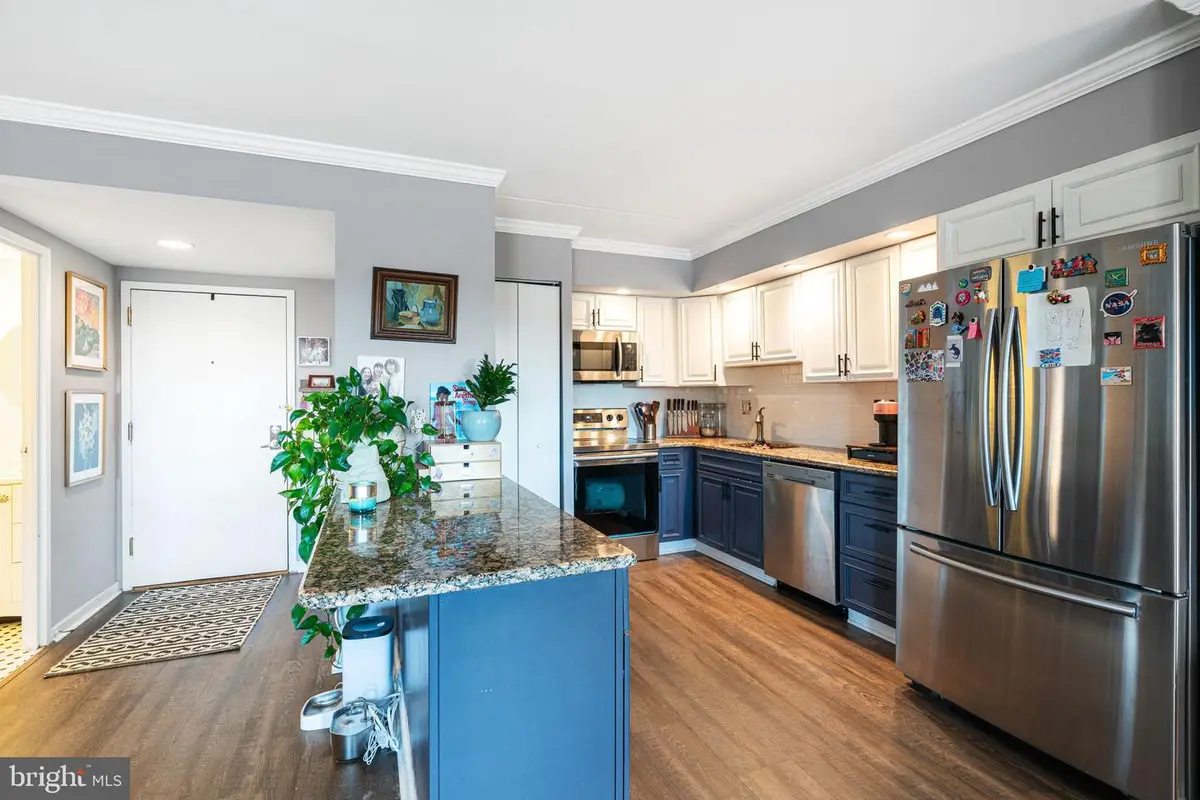 200-10 Lombard St #703, Philadelphia, PA 19147 - Image #1