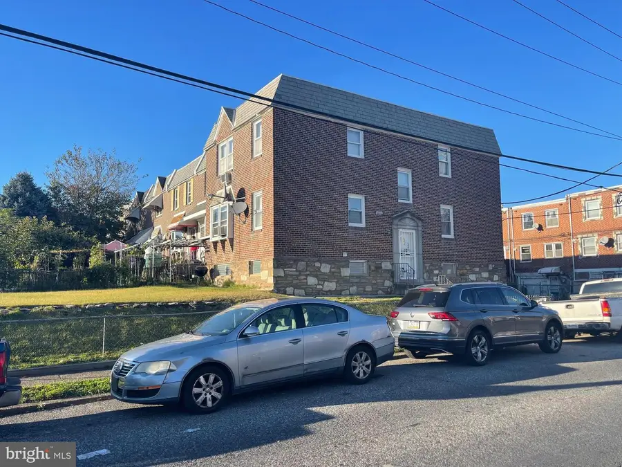 2165 Longshore Ave, Philadelphia, PA 19149 - Image #2