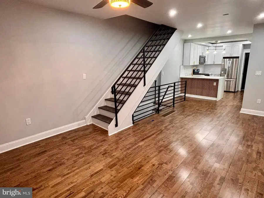 2016 S 23rd St, Philadelphia, PA 19145 - Image #3