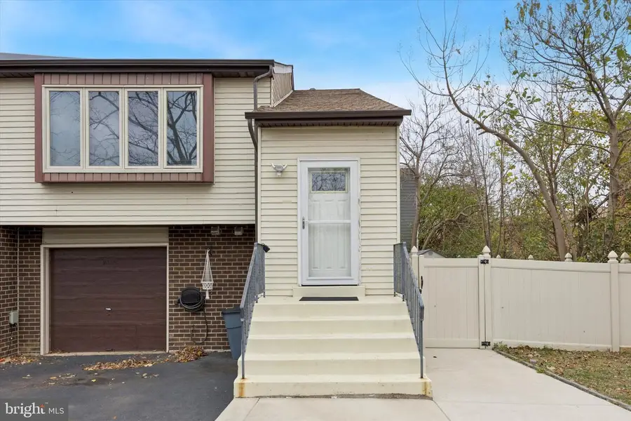 Address Withheld By Seller, Philadelphia, PA 19115 - Image #2