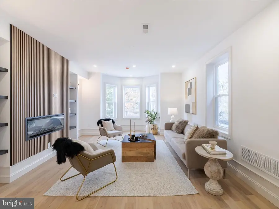 413 S 51st St, Philadelphia, PA 19143 - Image #2