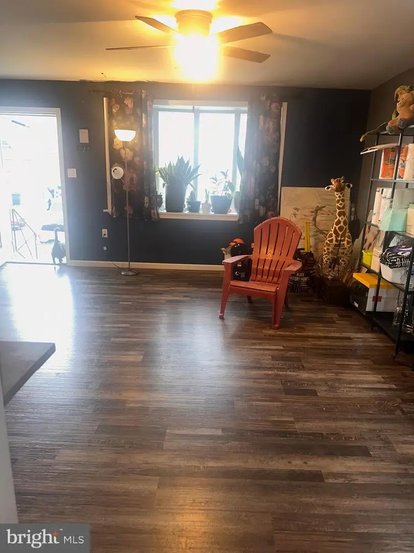 7141 Walker St, Philadelphia, PA 19135 - Image #3