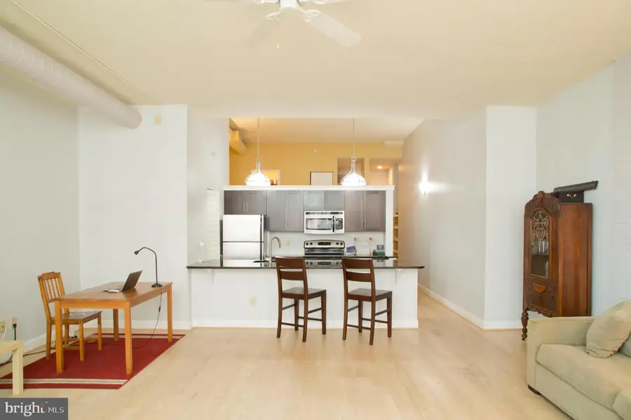 2429 Locust St #411, Philadelphia, PA 19103 - Image #2