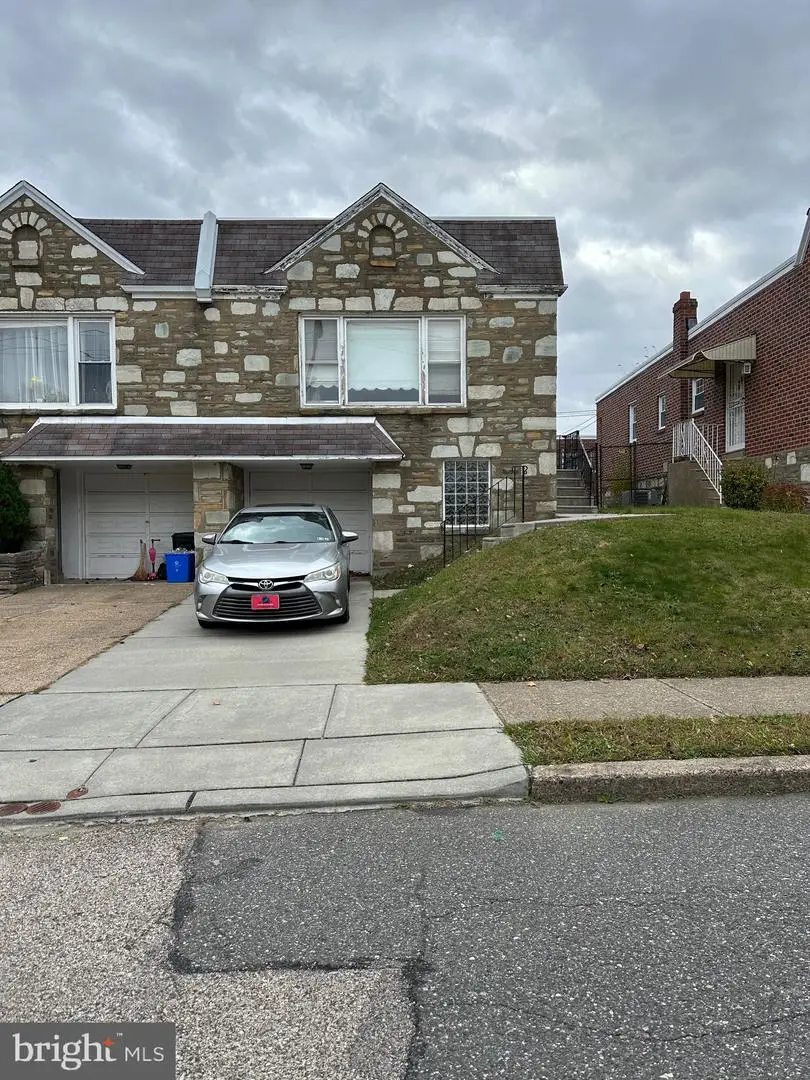 2524 Vista St, Philadelphia, PA 19152 - Image #1