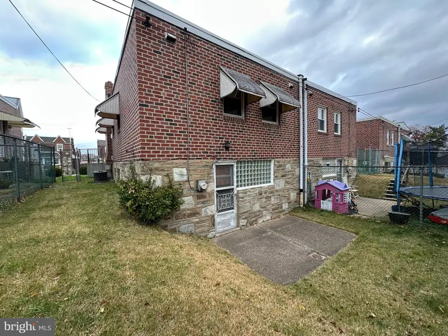2524 Vista St, Philadelphia, PA 19152 - Image #2