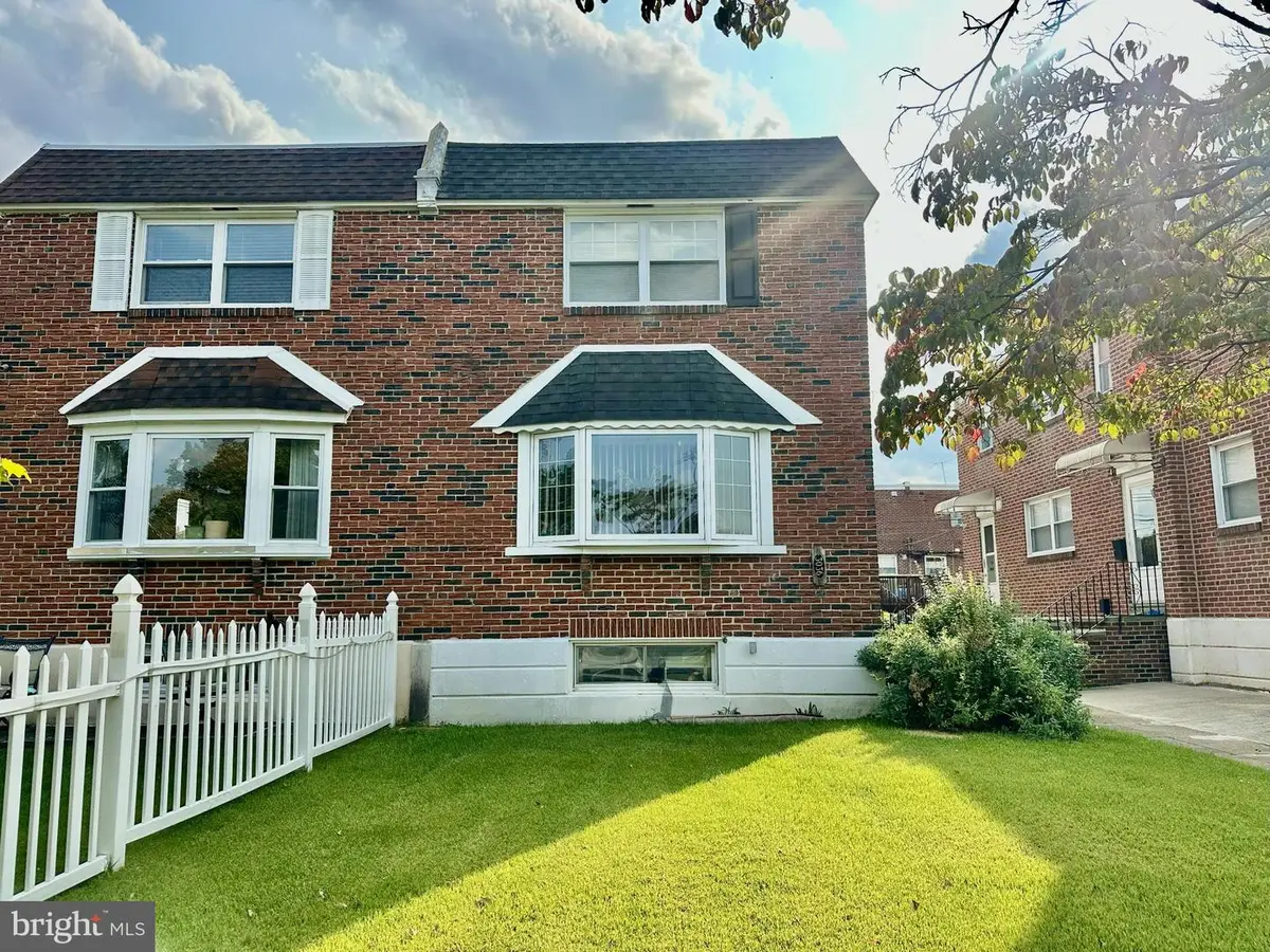 3036 Nesper St, Philadelphia, PA 19152 - Image #1