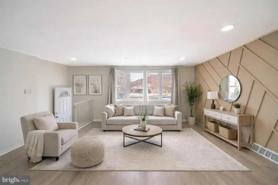 3674 Salina Rd, Philadelphia, PA 19154 - Image #2