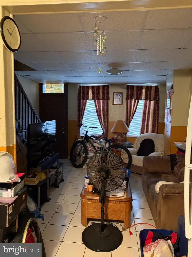 2045 S Darien St, Philadelphia, PA 19148 - Image #2