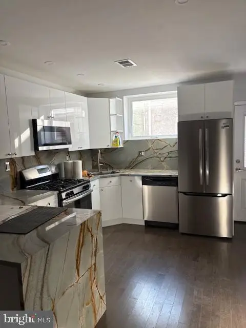 714 Watkins St, Philadelphia, PA 19148 - Image #3