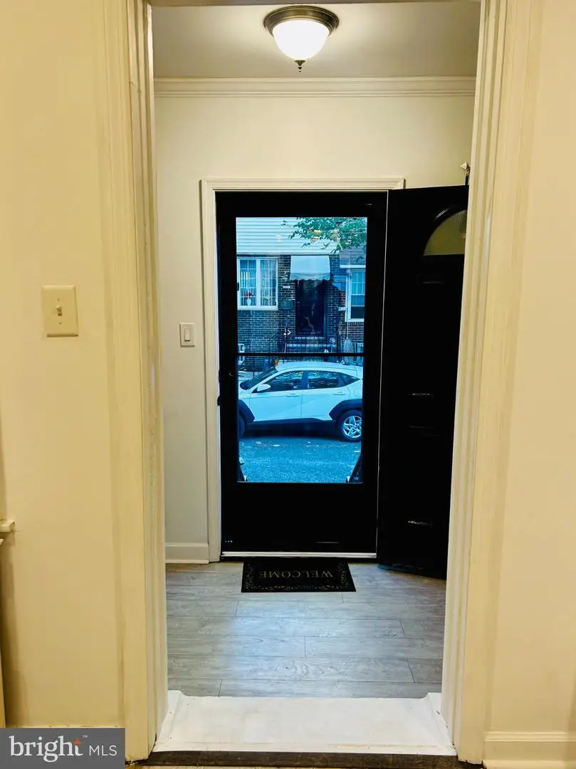 2817 S Alder St, Philadelphia, PA 19148 - Image #2