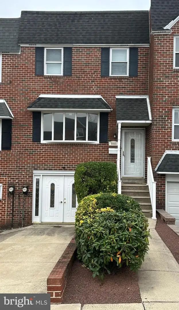 9865 Garvey Dr, Philadelphia, PA 19114 - Image #1