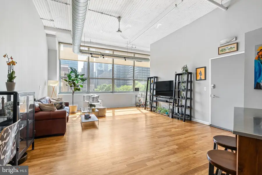 2200-28 Arch St #0409, Philadelphia, PA 19103 - Image #2