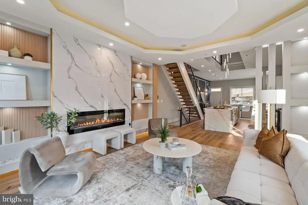 513 Salmon St, Philadelphia, PA 19125 - Image #1