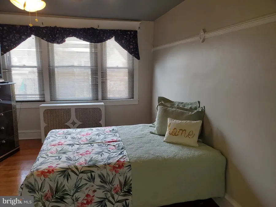 1838 Roselyn St, Philadelphia, PA 19141 - Image #3